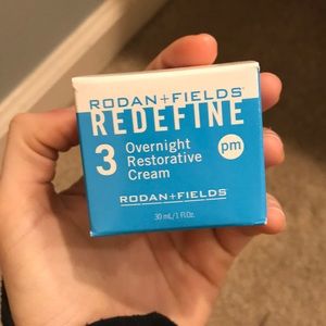 Overnight restorative cream
